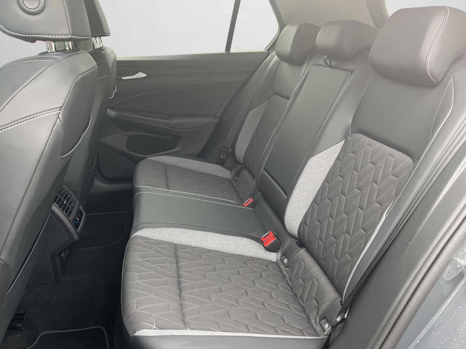 Volkswagen Golf - Bild 16
