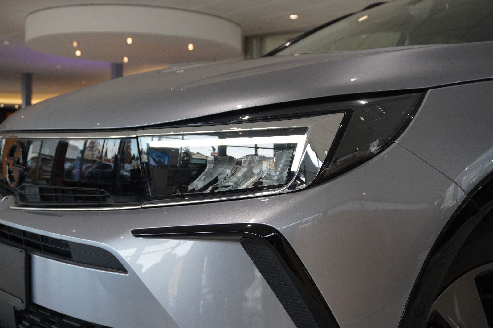 Fahrzeugabbildung Opel Grandland (X) 1.2T GS SPORT NAVI/LED/VIRTU./DAB+