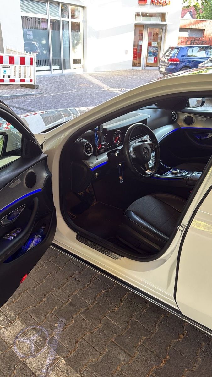 MERCEDES-BENZ Mercedes Benz E220d W213