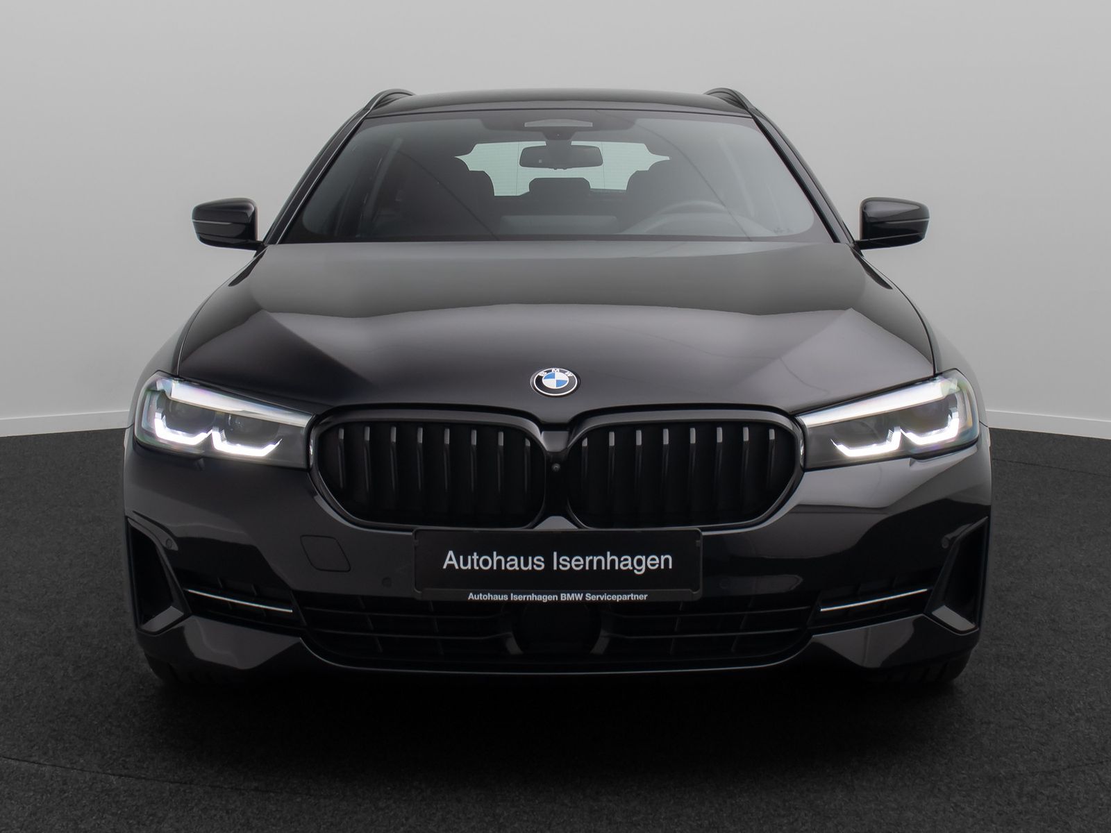 Fahrzeugabbildung BMW 530e xD 360°HUD DAB H/K 4xKlima Komfort AHK ACC