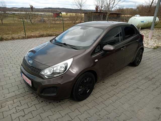 Kia Rio 1.2 Attract Klima, Kamera, KD neu