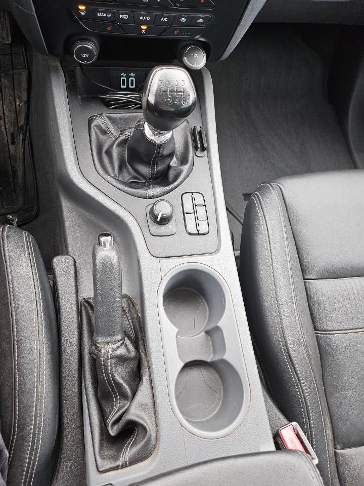 Fahrzeugabbildung Ford Ranger Limited Doppelkabine 4x4 Kommissionsg.