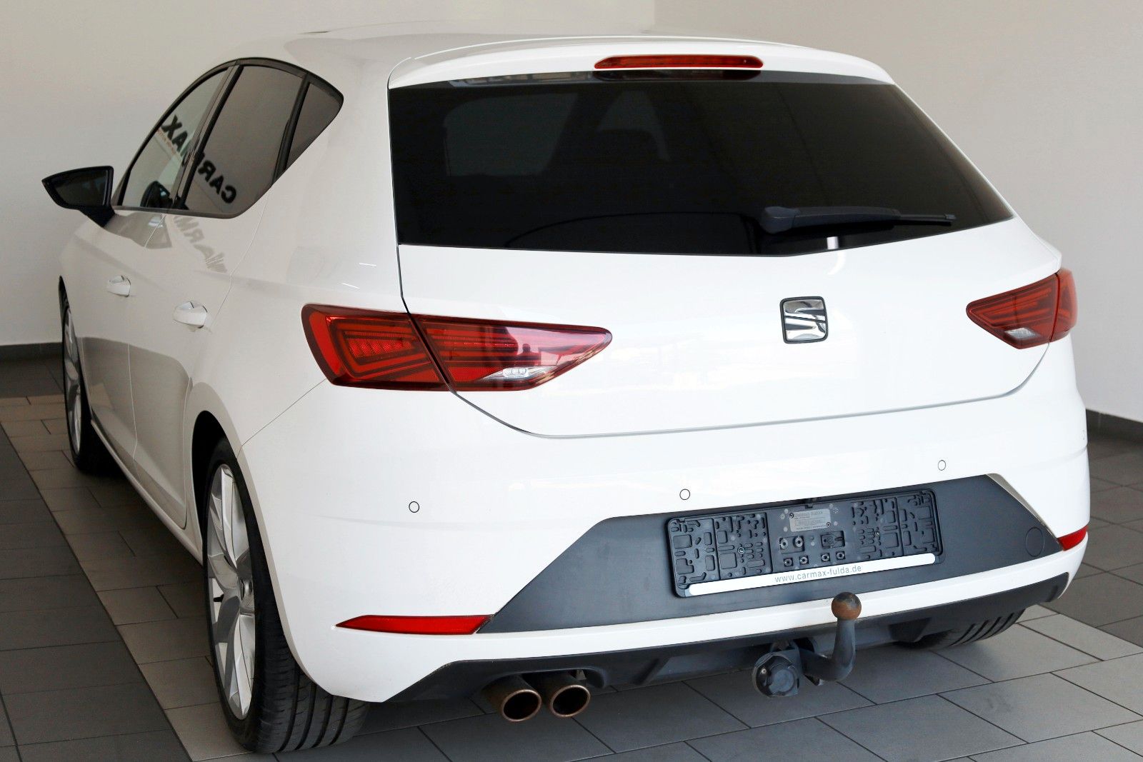 Fahrzeugabbildung SEAT Leon FR T.Leder,Navi,LED,ACC,Apple CarPlay,SD,SH