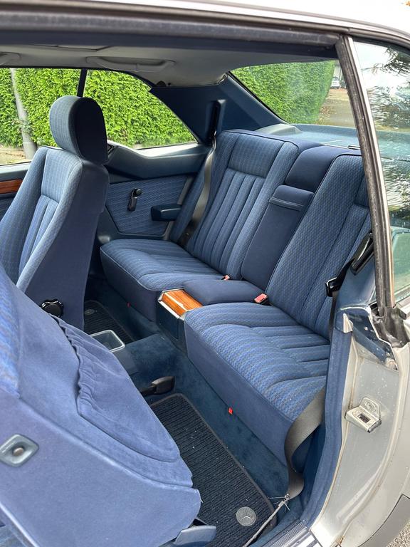 Mercedes-Benz CE 300