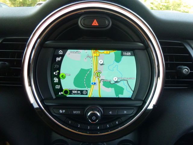 Fahrzeugabbildung MINI Cooper 1,5 >5-türig/NAV/PDC/40.850KM<