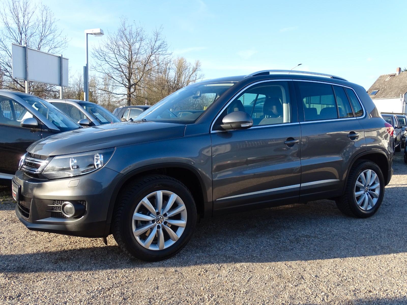 Volkswagen Tiguan Sport & Style 4Motion Aut.*Pano*Navi*AHK