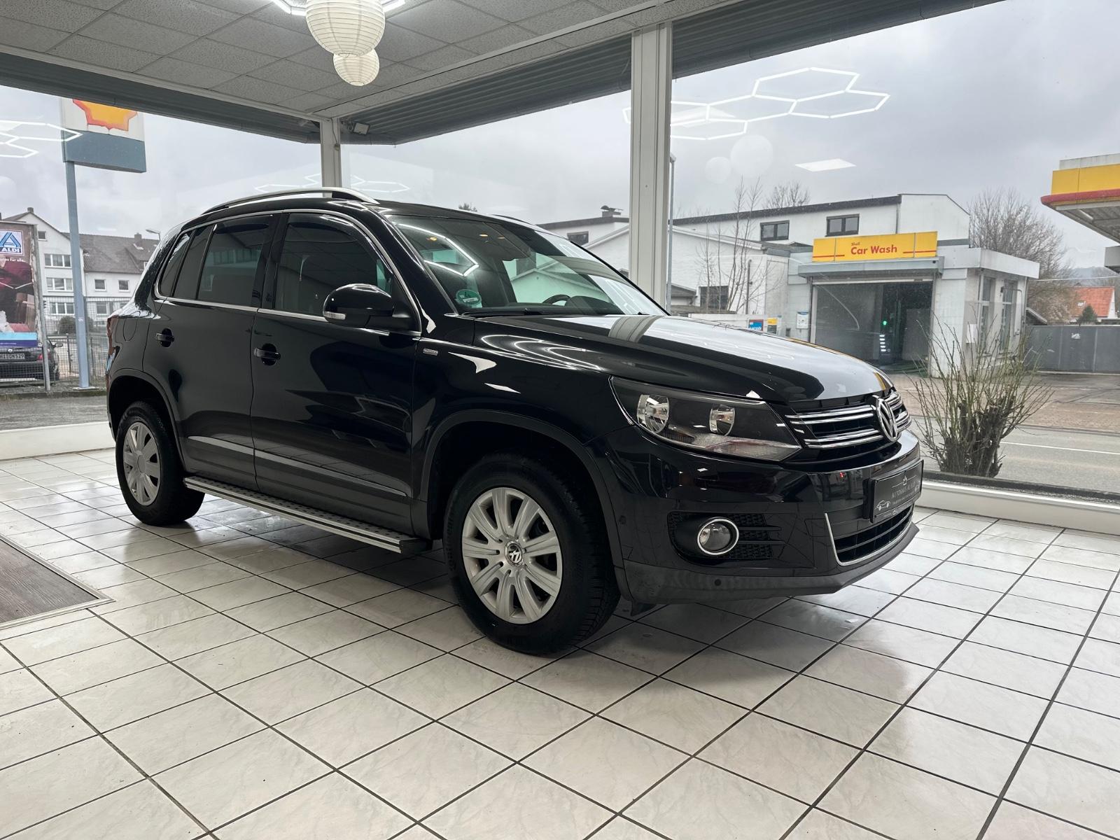 Volkswagen Tiguan*2.0 TDI * AHK*PANORAMA*NAVI*
