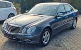 Mercedes-Benz E 230 E V6 Avantgarde - Mercedes-Benz E 230 mit Benzin-Antrieb: Limousine