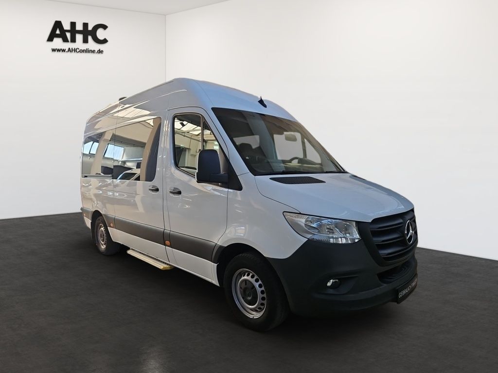 Fahrzeugabbildung Mercedes-Benz Sprinter 317 Kombi L2H2 Mobility Rollstuhl Lift