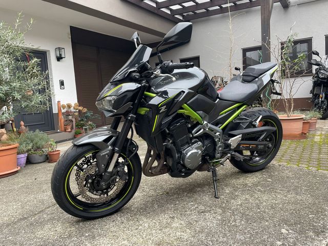 Kawasaki Z900