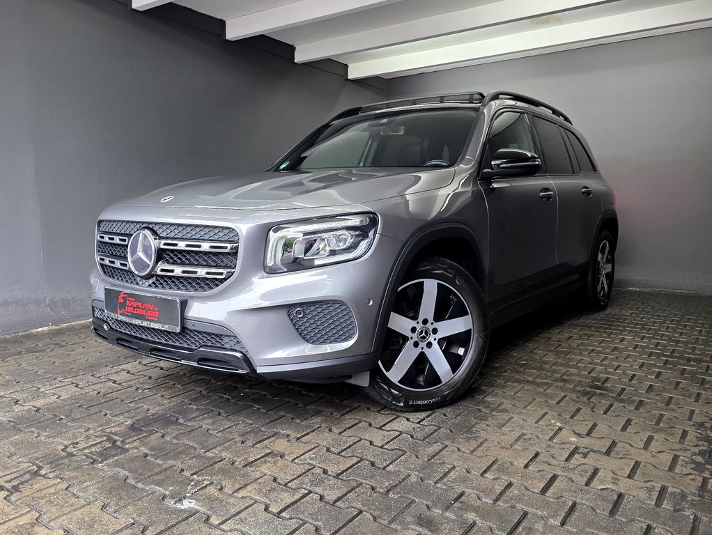 Mercedes-Benz GLB 220