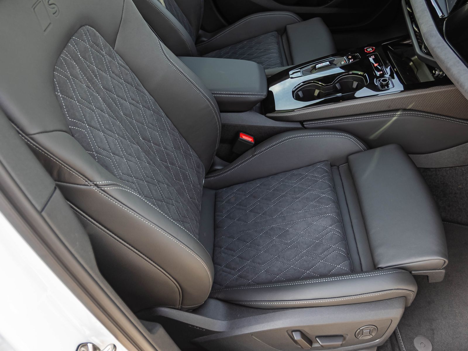 Audi S5 - Bild 19