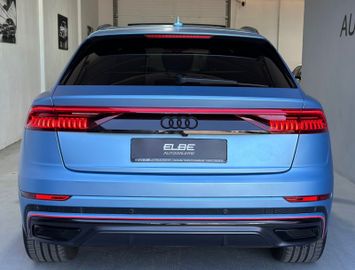 Audi Q8 - 10