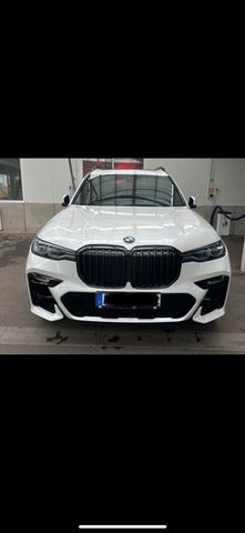 BMW X7 M Sport,Pano Sky Lounge ,B&W 22 Zoll