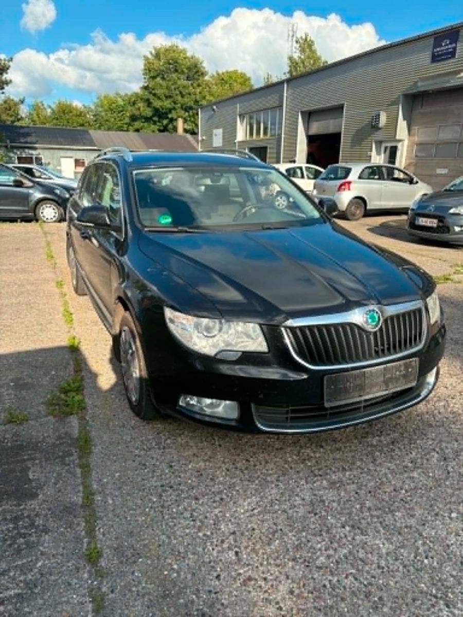 Skoda Superb Combi Elegance 2,0 TDI