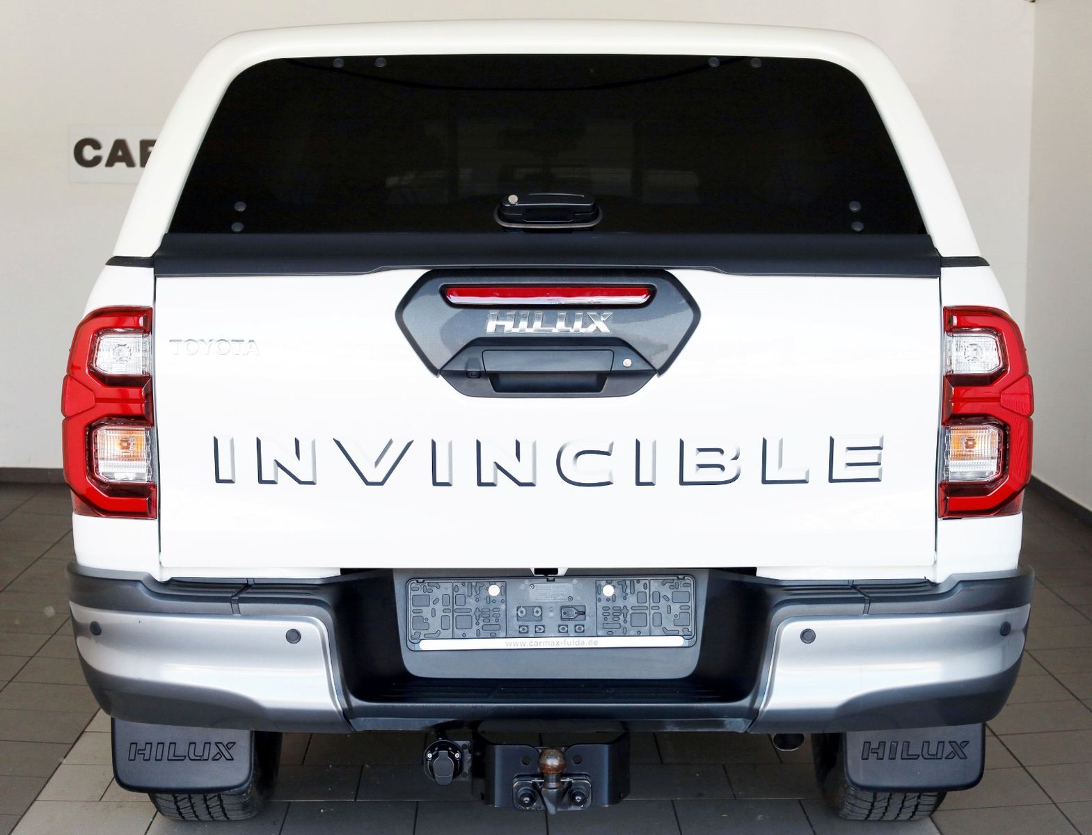 Fahrzeugabbildung Toyota Hilux 2.8 D-4D Invincible, CarPlay, HardTop, AHK