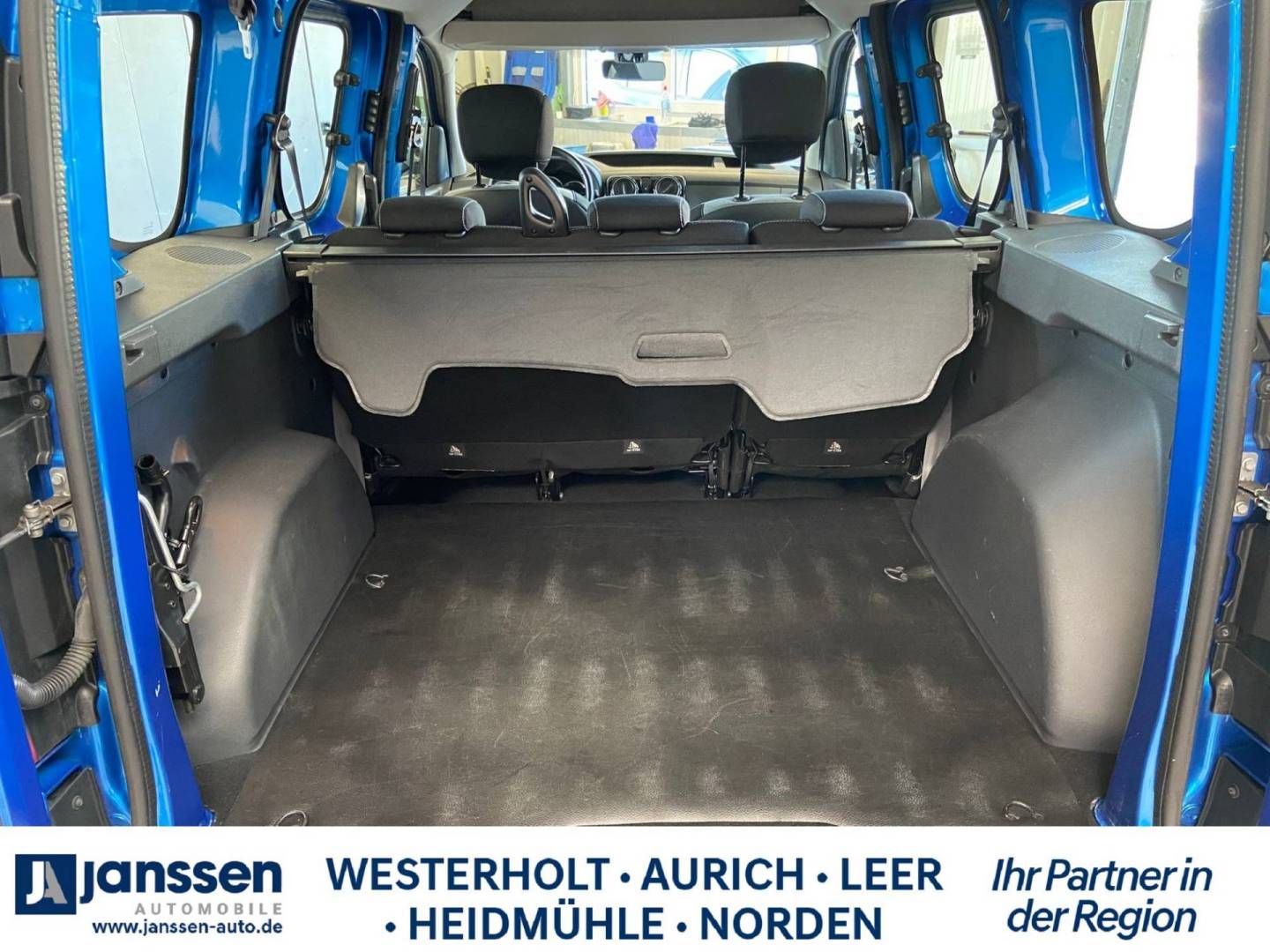 Fahrzeugabbildung Dacia DOKKER Stepway SCe 100