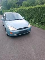 Ford Focus, nur 83 000 km!!! - gebrauchte Ford Focus aus dem Jahr 1998
