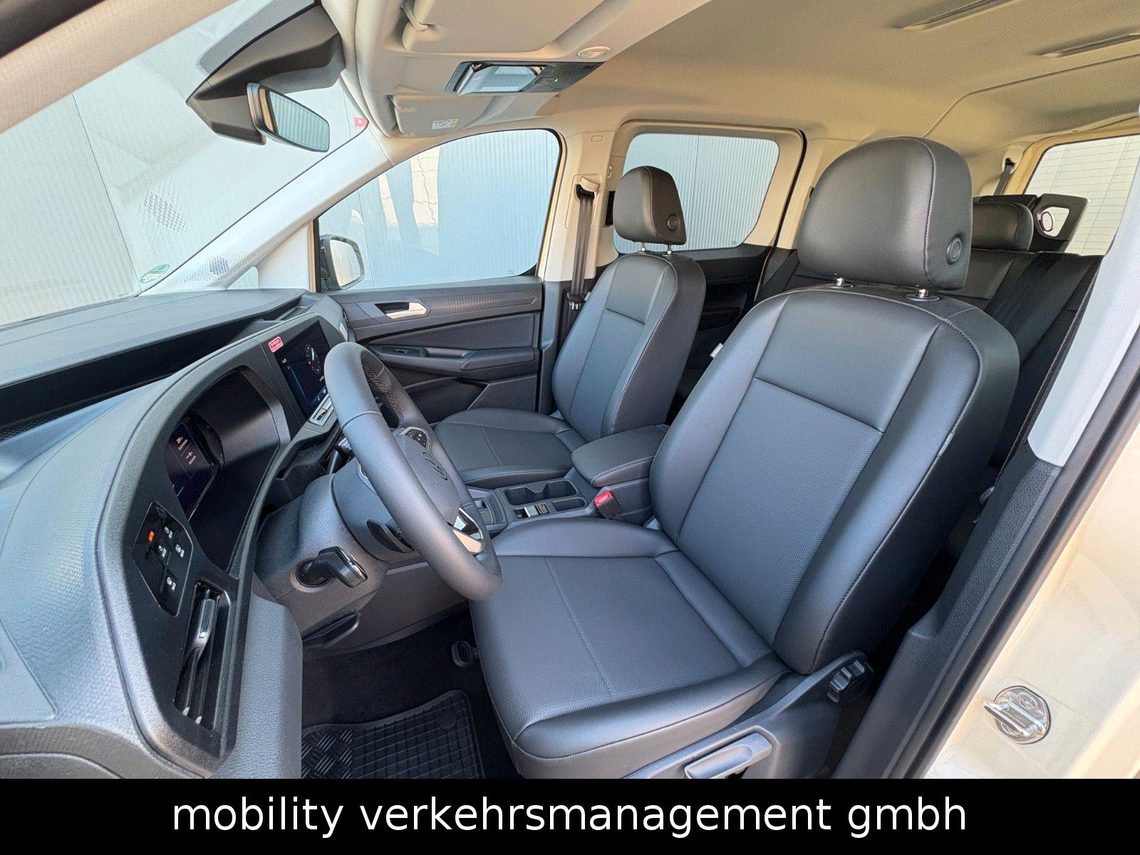 Volkswagen Caddy Maxi Taxi Rollstuhl Klappsitze Triflex 7-S