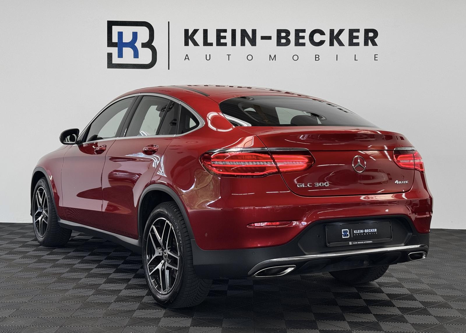 Mercedes-Benz GLC 300 Coupe 4Matic AMG *S-Dach*Distronic+*Kam*