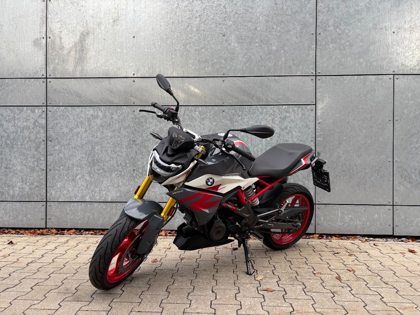 Fahrzeugabbildung BMW G 310 R Style Sport gepflegter Zustand