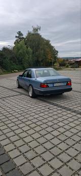 Mercedes-Benz Mercedes W124 220E mit H Gutachten. - Mercedes-Benz 220 aus 1992