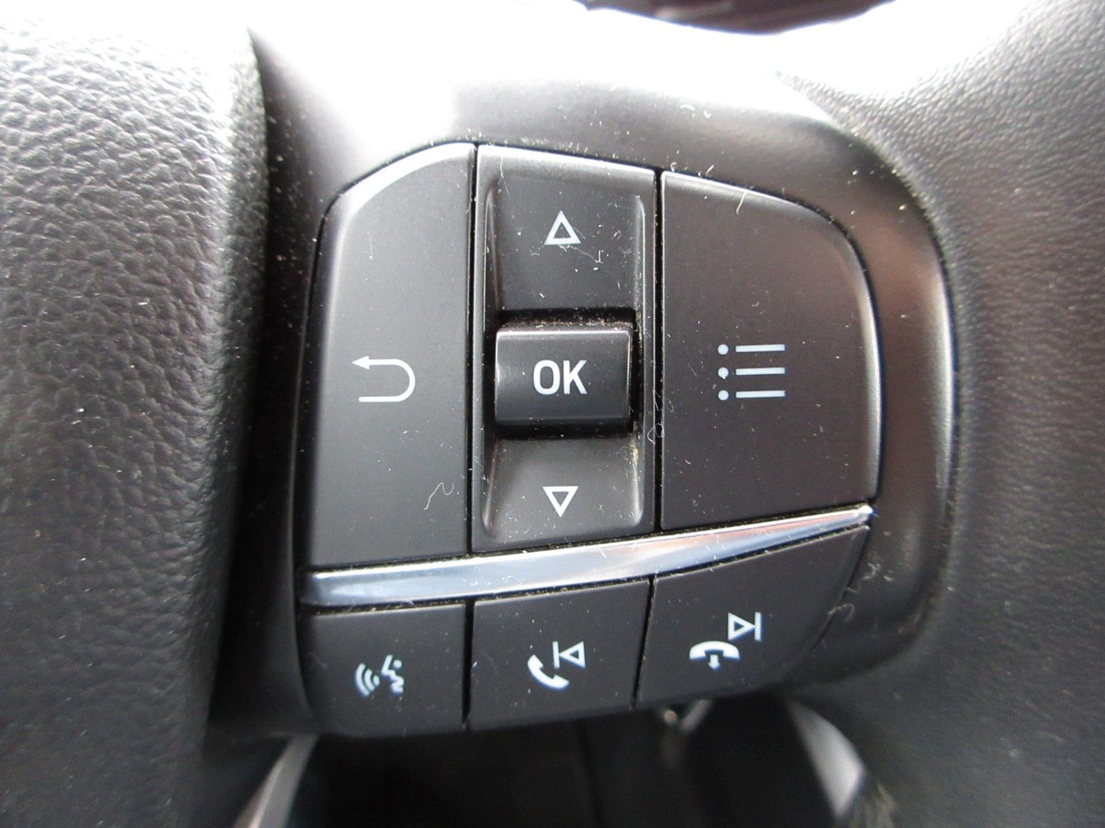 Fahrzeugabbildung Ford Focus Turnier 1.5D Cool & Conn LED/SHZ/LHZ