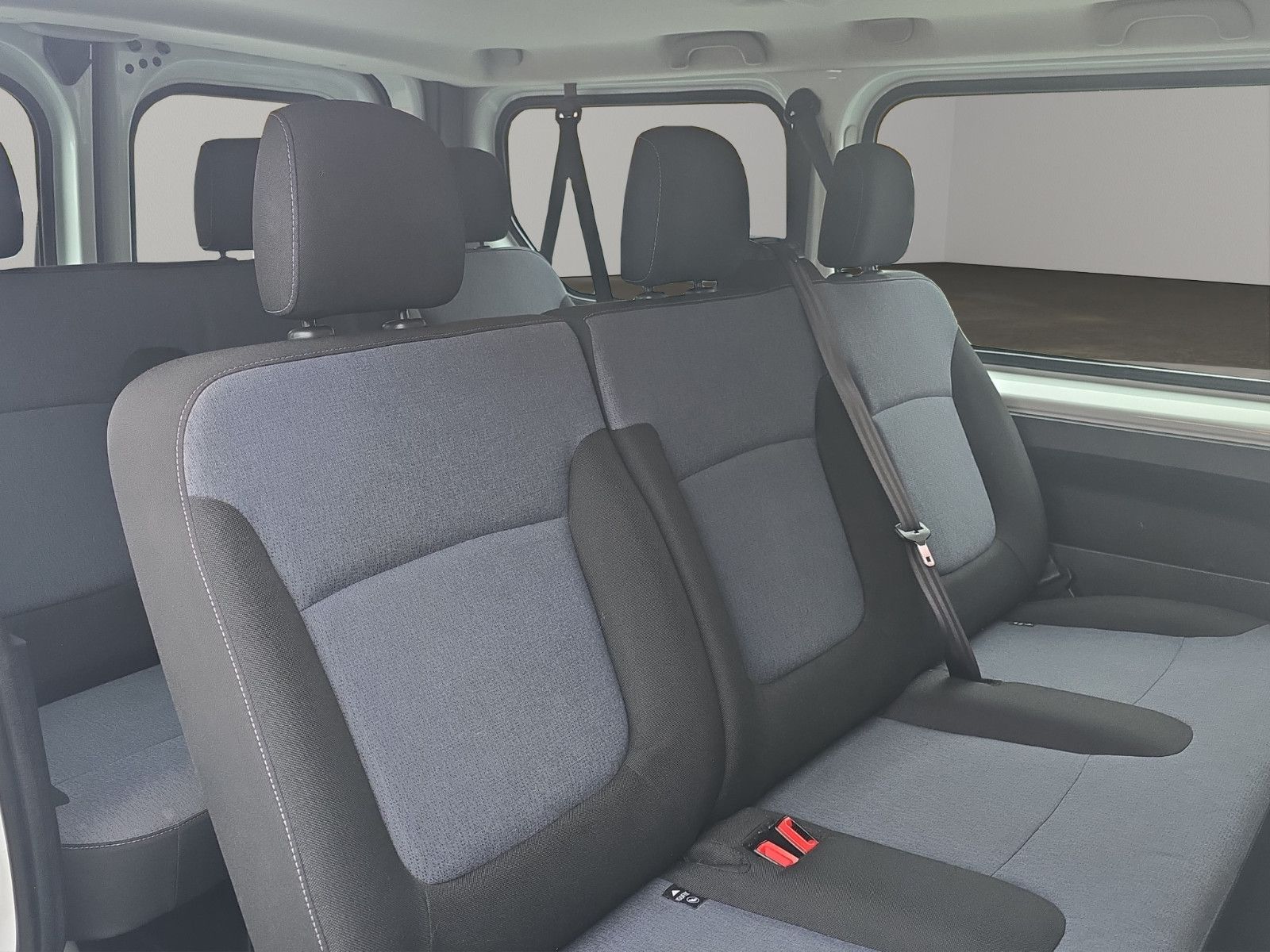 Fahrzeugabbildung Opel Vivaro B Kombi Aus 1.Hand 9-Sitze Klima Tempomat