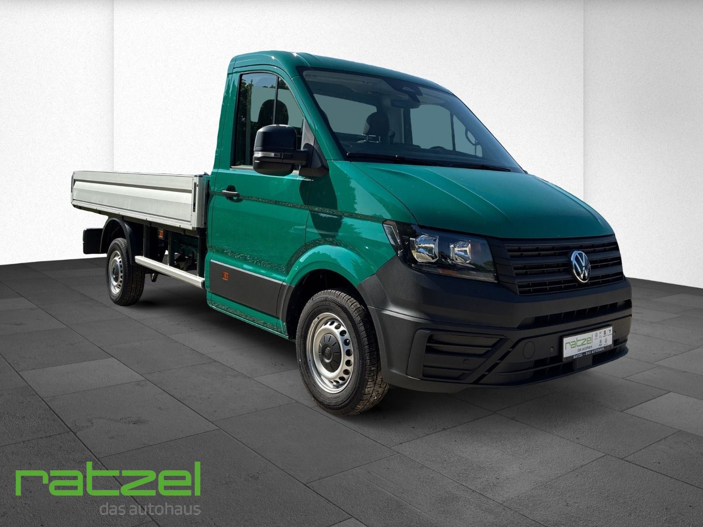 Fahrzeugabbildung Volkswagen Crafter 35 Pritsche MR AHK+Klima+Allwetterreifen