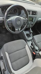 Volkswagen Jetta 2.0 TDI LIFE - Volkswagen Jetta mit Diesel-Antrieb
