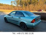 Ford Focus 1.8 Ghia/ KLIMA / Bluetooth/ EURO4 - Ford Focus aus 2000: Ghia