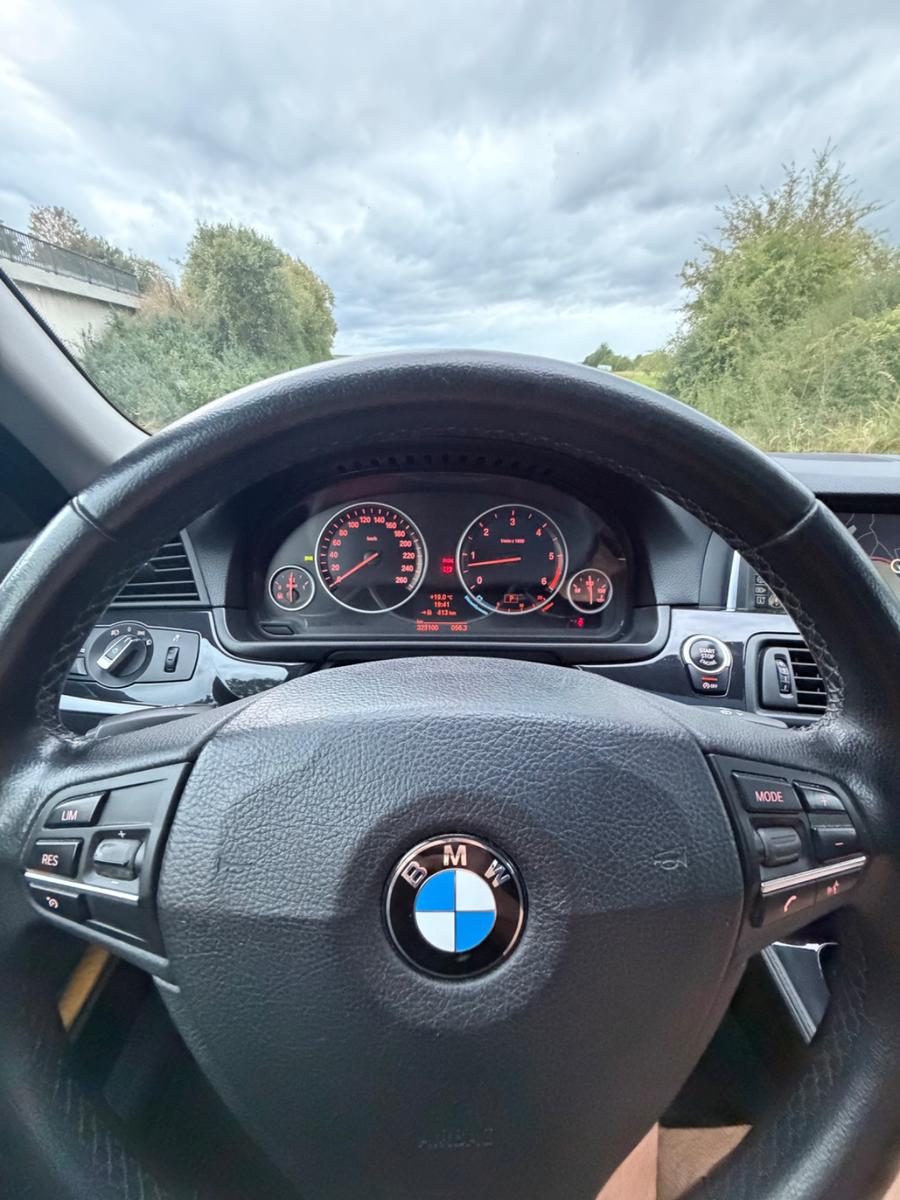BMW 530d Touring | Aut. | Panorama | AHK | Tüv 05/27