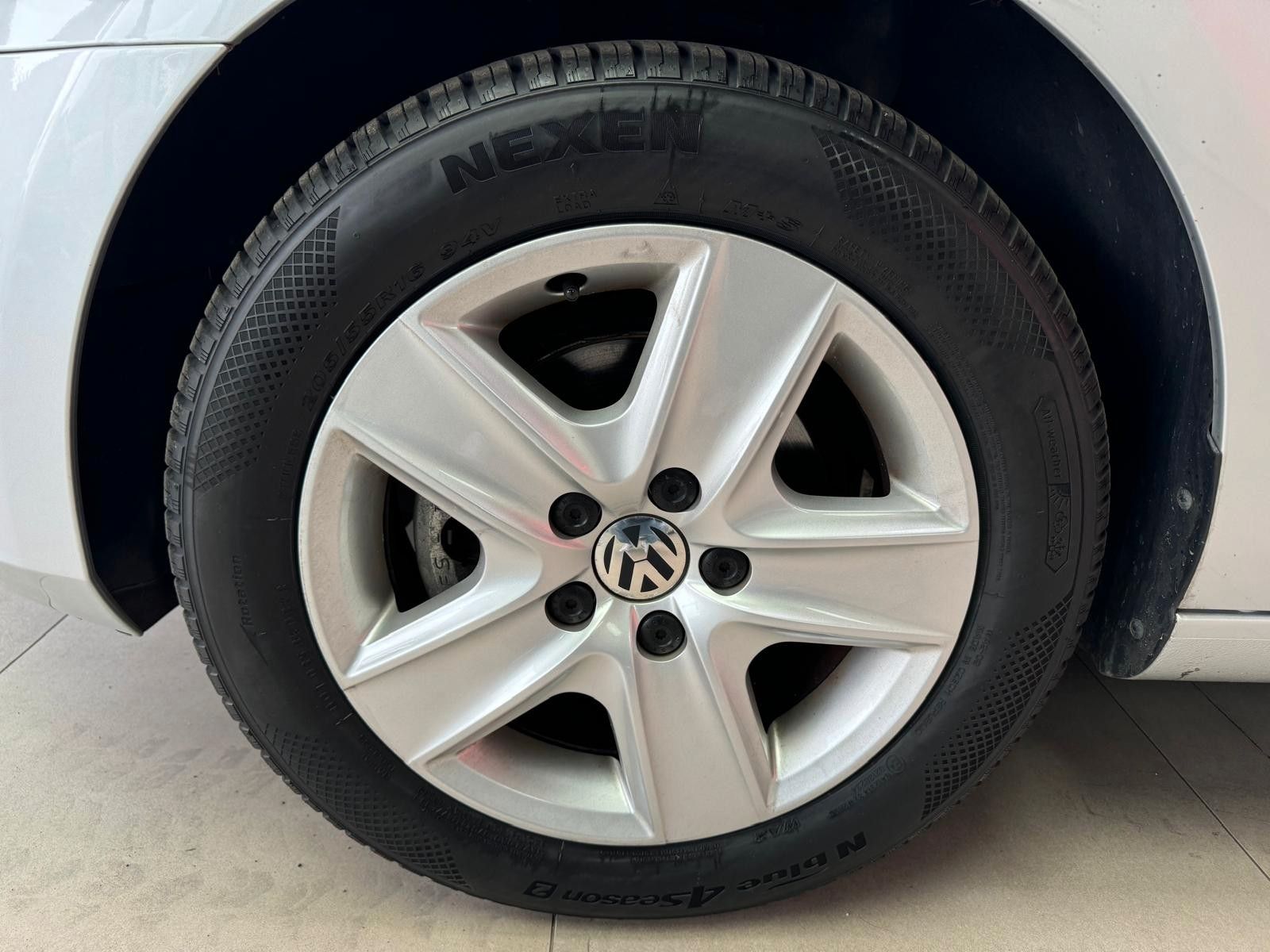 Fahrzeugabbildung Volkswagen Golf VI 1.4 TSI Comfortline*15.000km!*