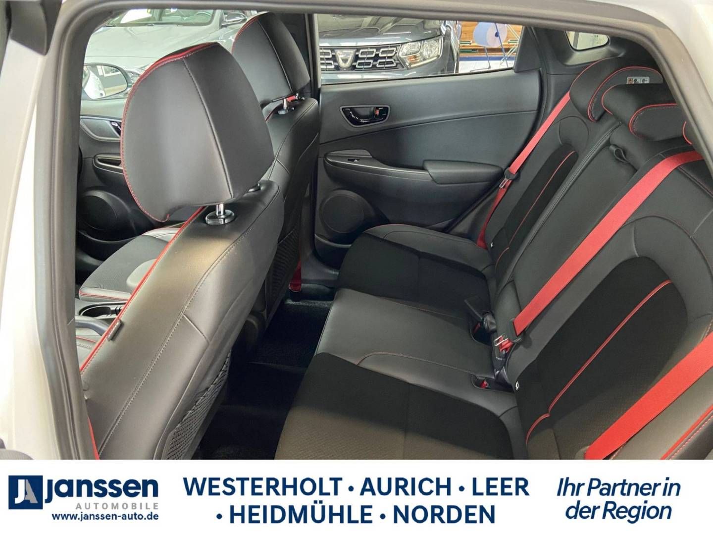 Fahrzeugabbildung Hyundai KONA (Farbappl. RED) Navigationspaket