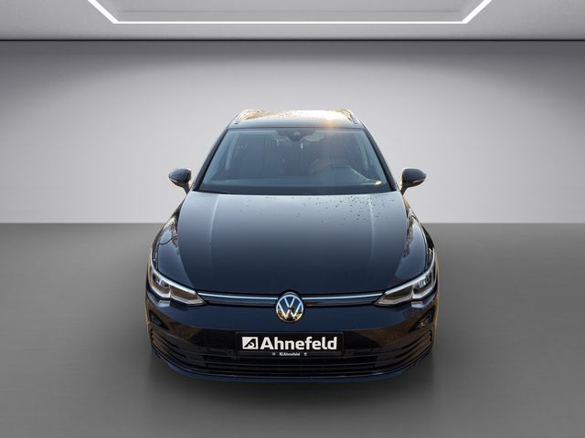 Golf VIII Variant 2.0 TDI Life DSG NAVI ACC LED