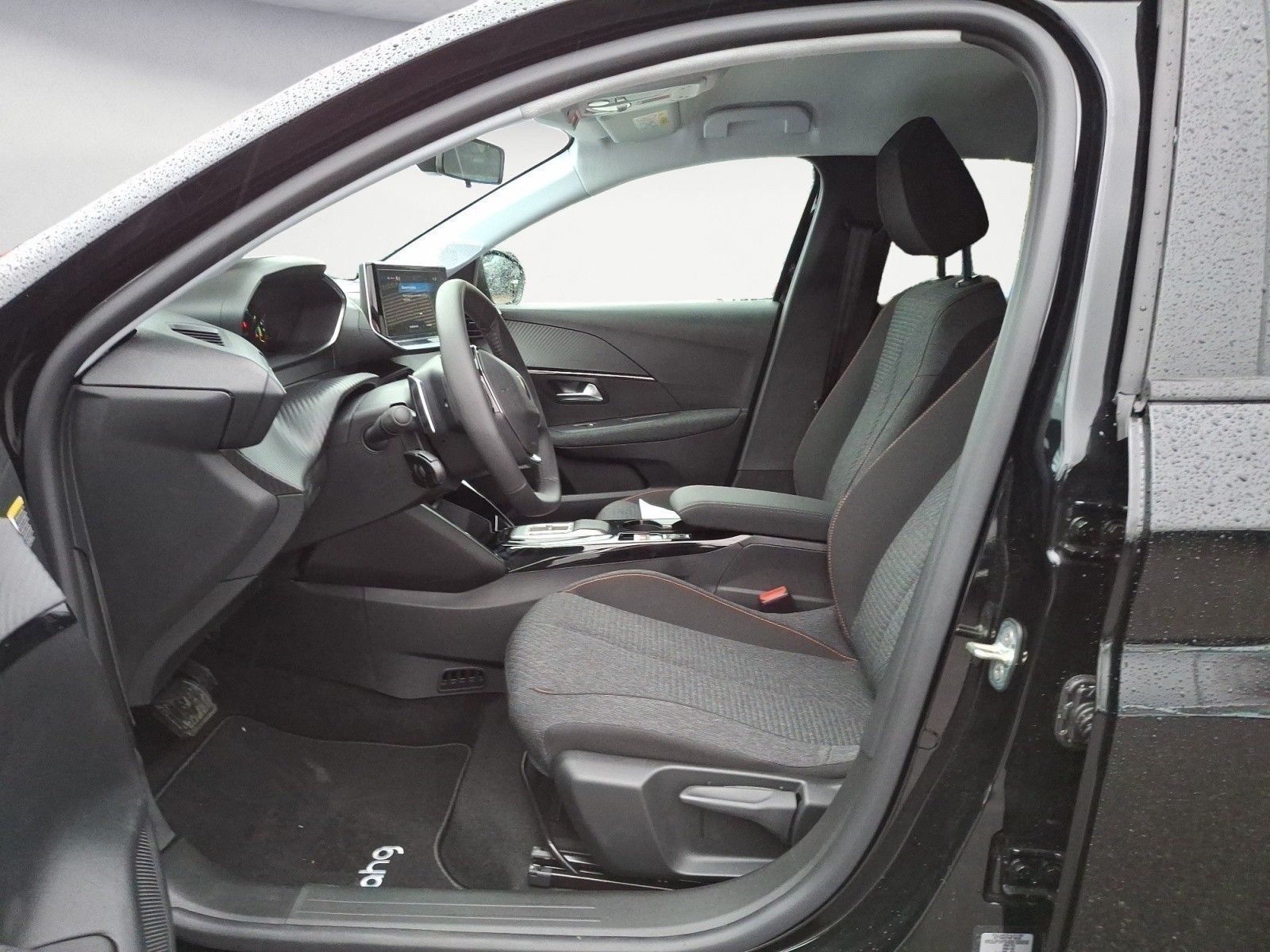 Peugeot 208 - Bild 8