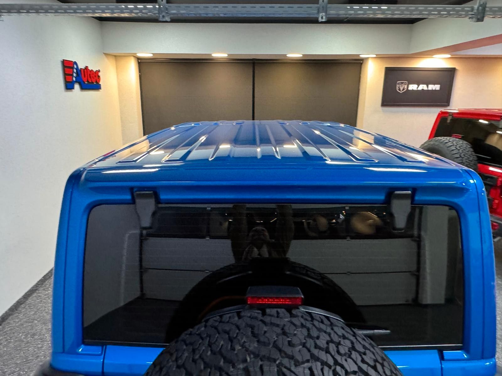 Fahrzeugabbildung Jeep RUBICON 392-6.4L HEMI V8-RECON 35"-STEEL BUMPER