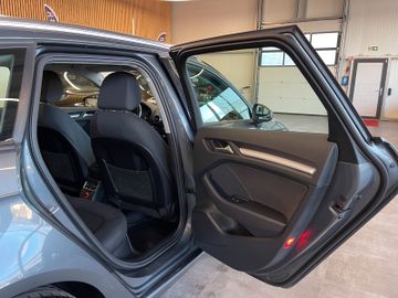 Audi A3 Sportback attraction ultra*2. Hand*Navi*Xenon