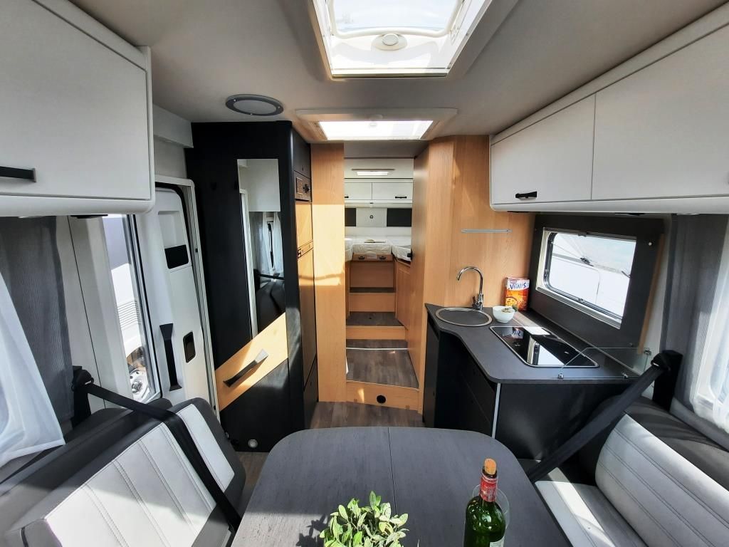 Fahrzeugabbildung Sunlight T 68C Adventure Edition Verfüg./Sparen Sie 4.486