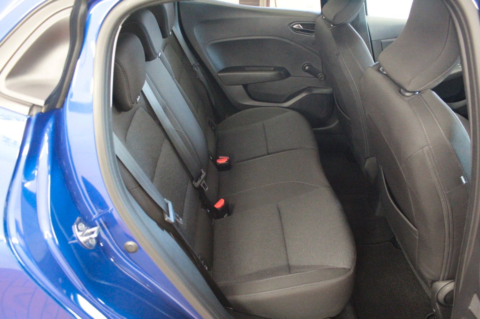 Fahrzeugabbildung Renault Clio TCe 90 Evolution *Style*&*Safety-Paket*