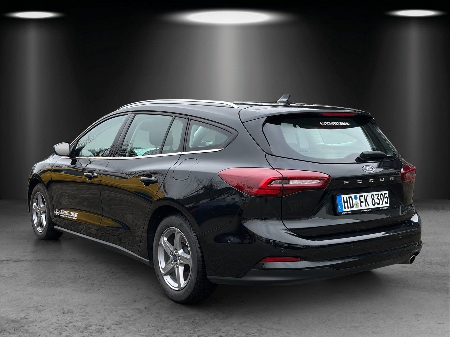 Fahrzeugabbildung Ford Focus Titanium Turnier Winter P. e.Call Kamera