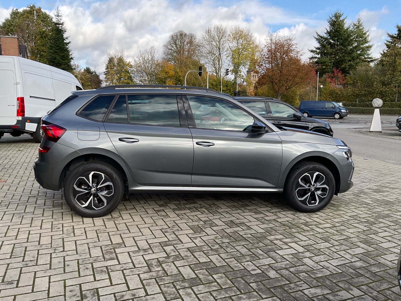 Fahrzeugabbildung SKODA Kamiq 1.5 TSI DSG,Kamera,LED,Navi,ACC