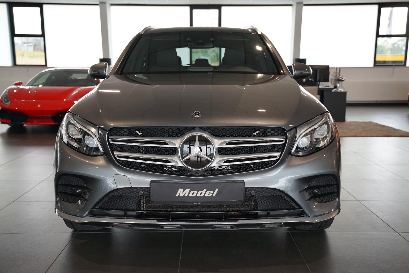 Mercedes-Benz GLC 300 4Matic | AMG | Comand | Pano | AHK