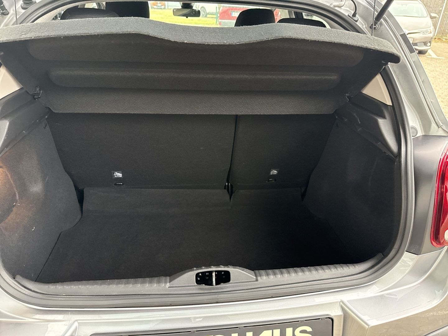 Fahrzeugabbildung Citroën C3 C-Series PureTech 82 1.2 LED Apple CarPlay An