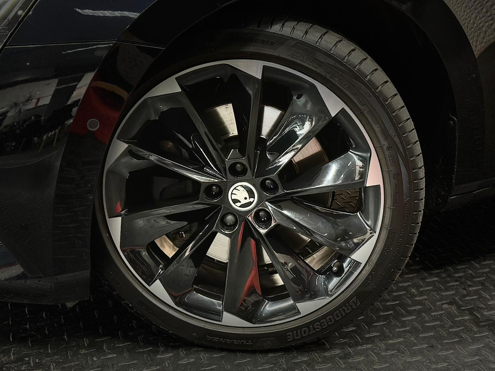 SKODA Superb 2.0TSI SPORTLINE 4x4* LED#4xSHZ#LH#FH#SH - Image 9