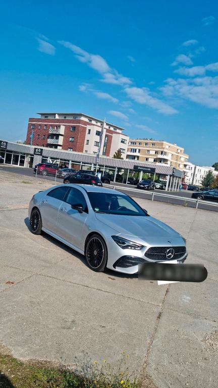 Mercedes-Benz CLA 200