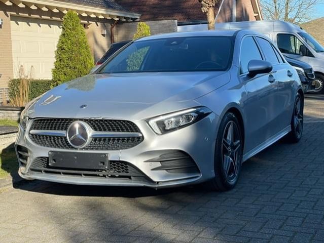 Mercedes-Benz A 200 AMG LINE NAVI kamera LED PDC