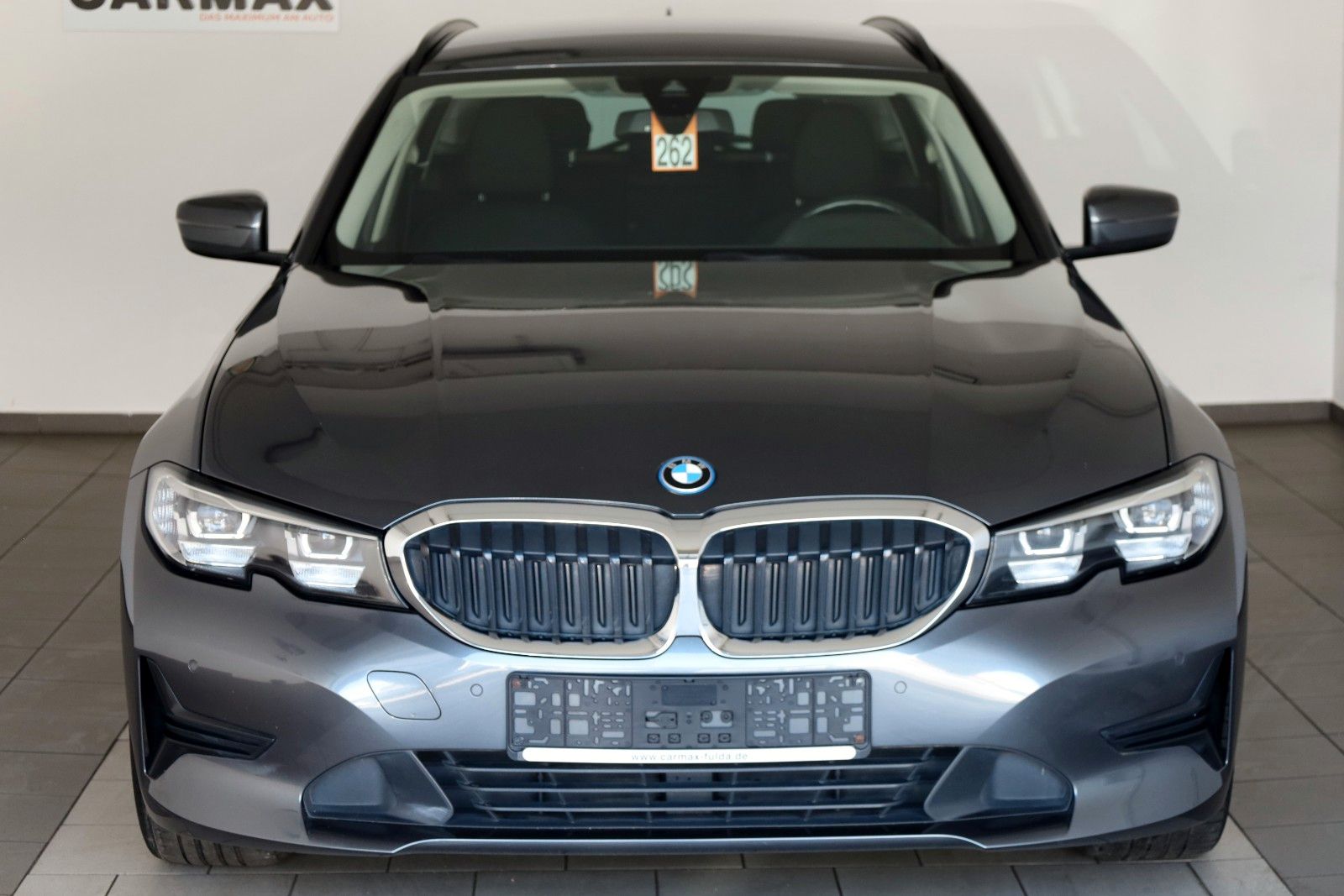 Fahrzeugabbildung BMW 330 e Advantage Touring,Navi,LED,Kamera,Carplay