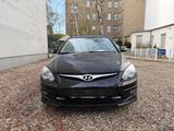 Hyundai i30 CW 1.6 CRDi 66 kW Classic NAV KLIMA SHZ PDC - Hyundai i30 aus 2011: I30cw