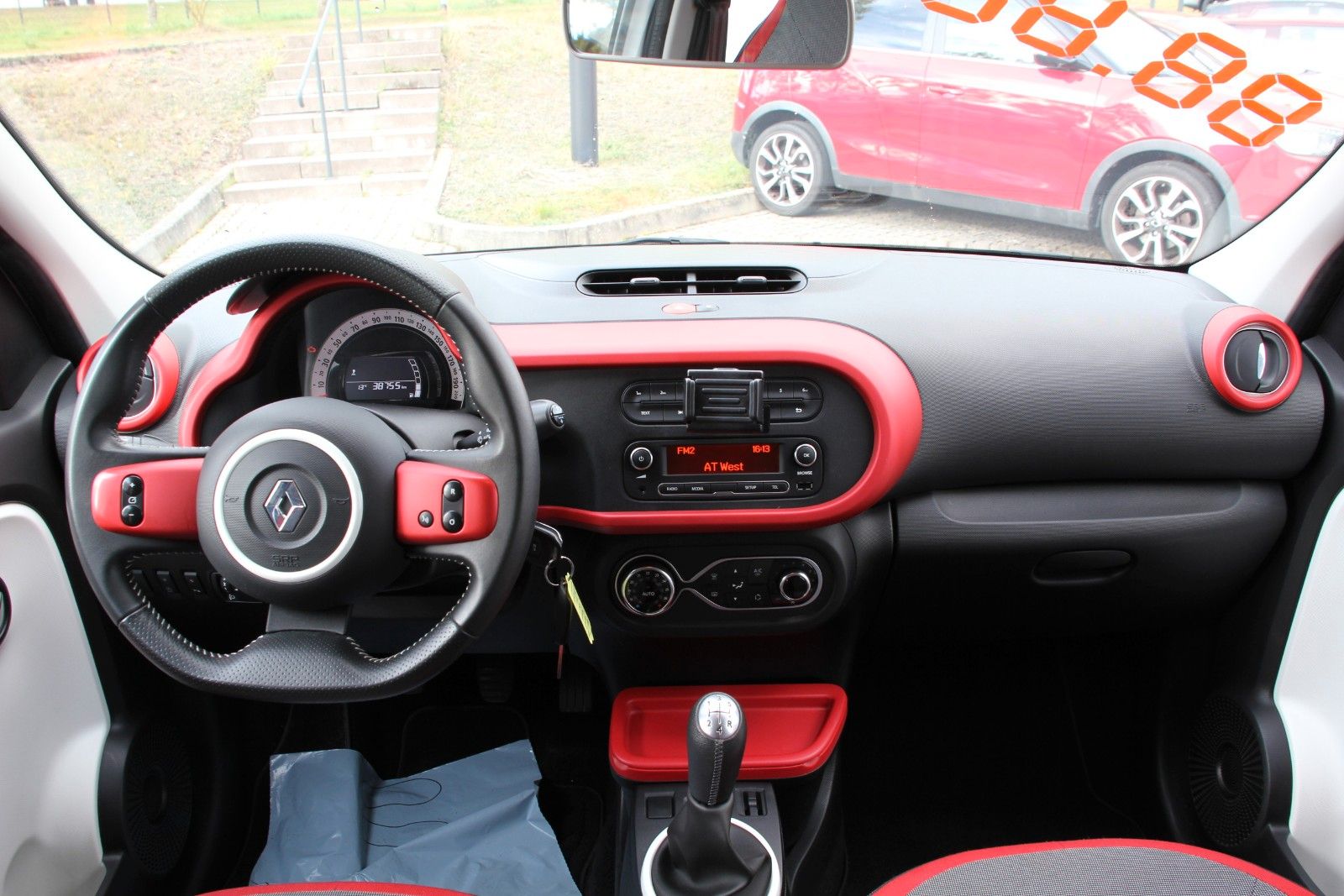 Fahrzeugabbildung Renault Twingo Chic 1.0 SCe